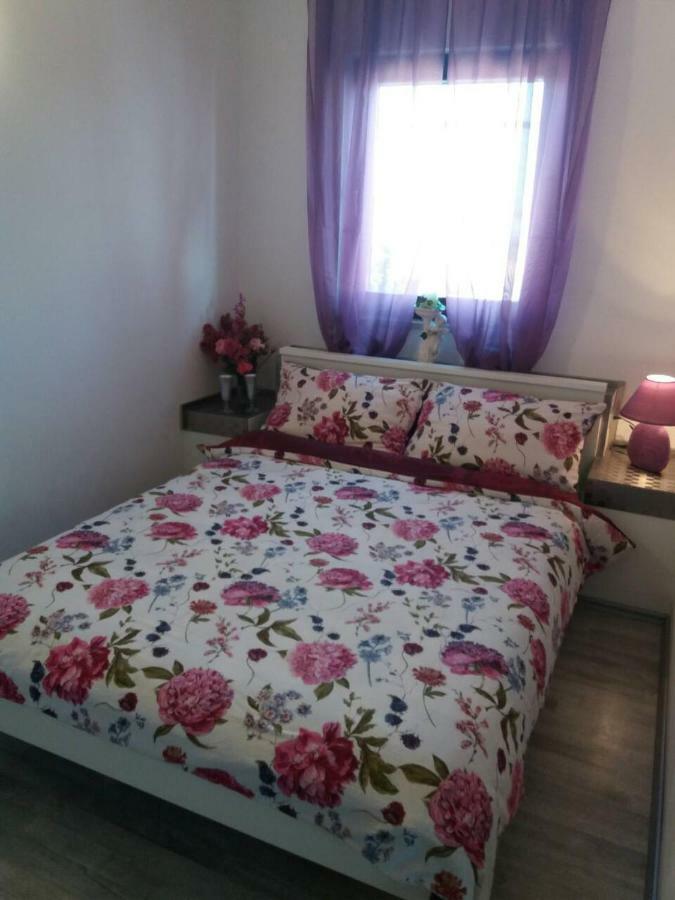 Apartmani Tajana Sukošan Exterior foto